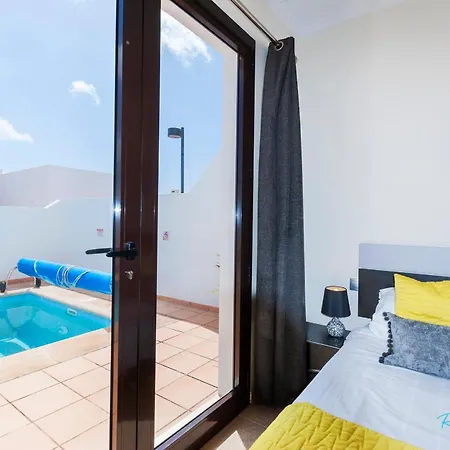 Rosa Blanca Коста Бланка